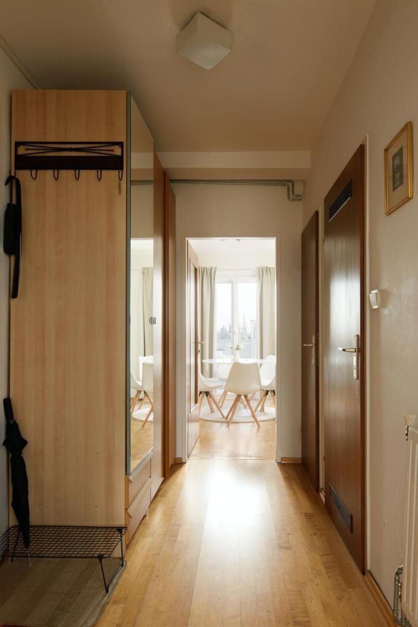 Apartment Zentral Direkt An U-Bahn Station Вена Экстерьер фото